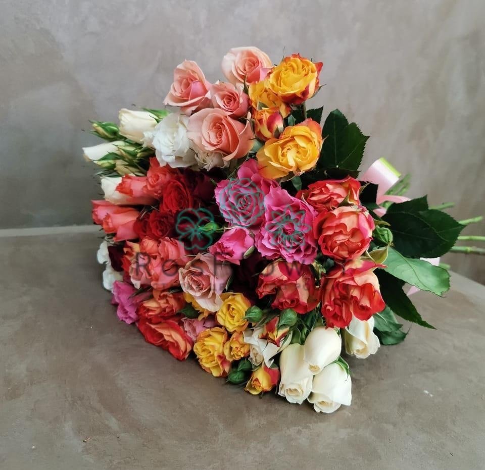 Букет цветов из: Розы в Новой Адыгее