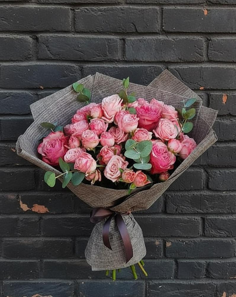 Букет цветов из: Розы в Новой Адыгее