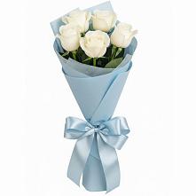 Букет 5 Белых роз Проуд в Новой Адыгее