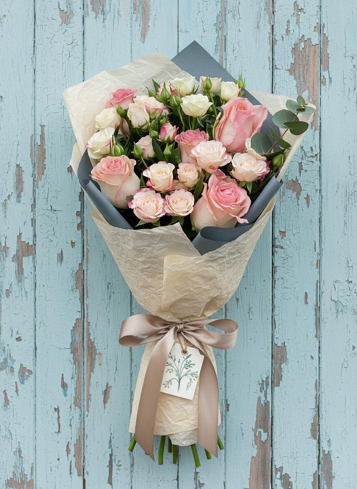 Букет цветов из: Розы в Новой Адыгее