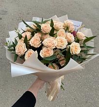 Букет Кремовые розы Латте в Новой Адыгее