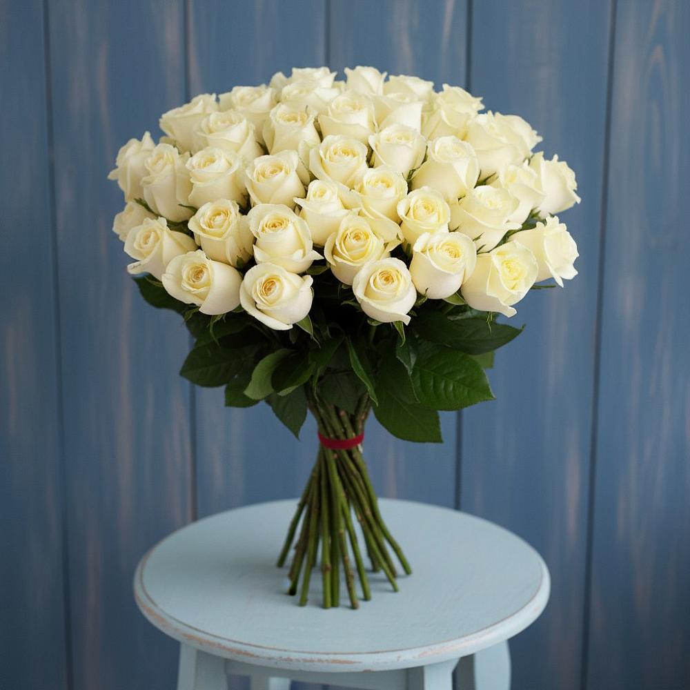 Букет 51 Белая роза Эдлесс Лав в Новой Адыгее