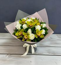 Букет цветов из:  Орхидеи и Розы #REPLACE_PRED# Новой Адыгее