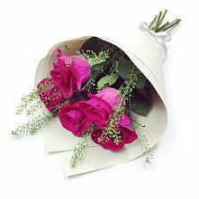 Букет цветов из:  Розы в Новой Адыгее