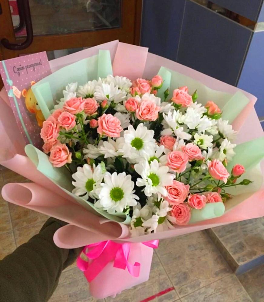 Букет цветов из: Розы и Хризантемы в Новой Адыгее