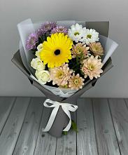 Букет цветов из:  Розы, Герберы и Хризантемы в Новой Адыгее