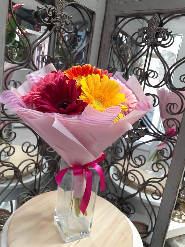 Букет цветов из: Герберы в Новой Адыгее