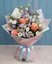 Букет цветов из:  Лизиантусы, Розы, Альстромерии и Гипсофила #REPLACE_PRED# Новой Адыгее