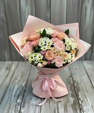 Букет цветов из:  Гвоздики, Розы и Хризантемы в Новой Адыгее