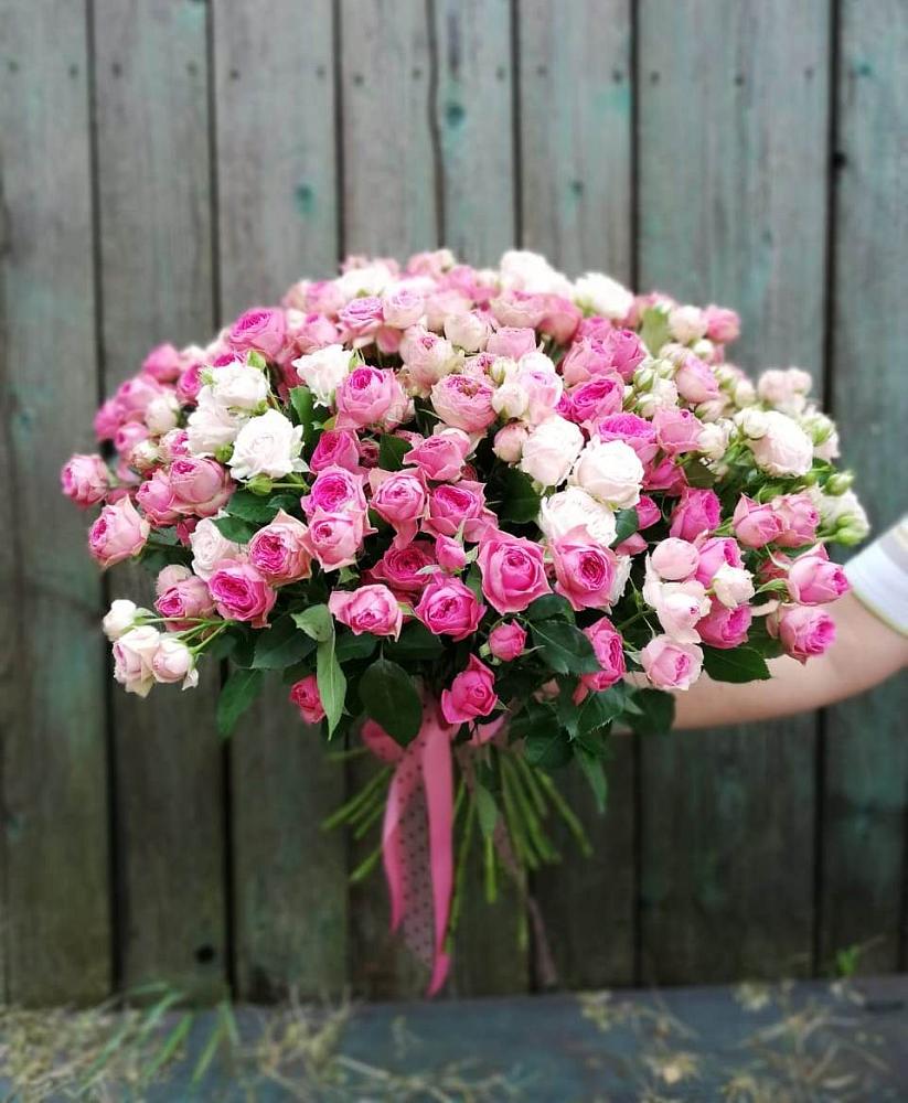 Букет Розовые кустовые розы Натали и Лав Лидия в Новой Адыгее