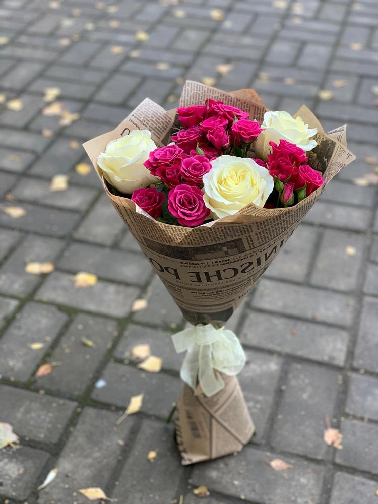 Букет цветов из: Розы в Новой Адыгее