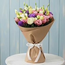 Букет цветов из:  Лизиантусы в Новой Адыгее