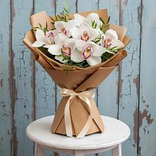 Букет цветов из:  Орхидеи и Розы в Новой Адыгее